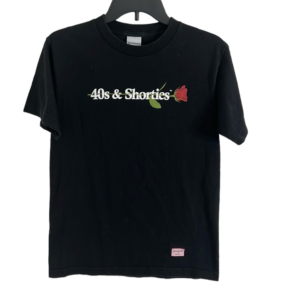 40s & Shorties Rose T-Shirt. Size S